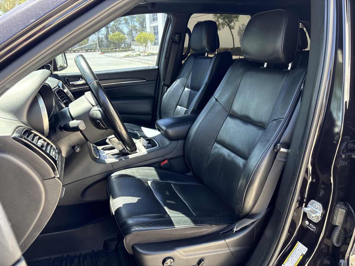 Photo 20 of this Jeep Grand Cherokee