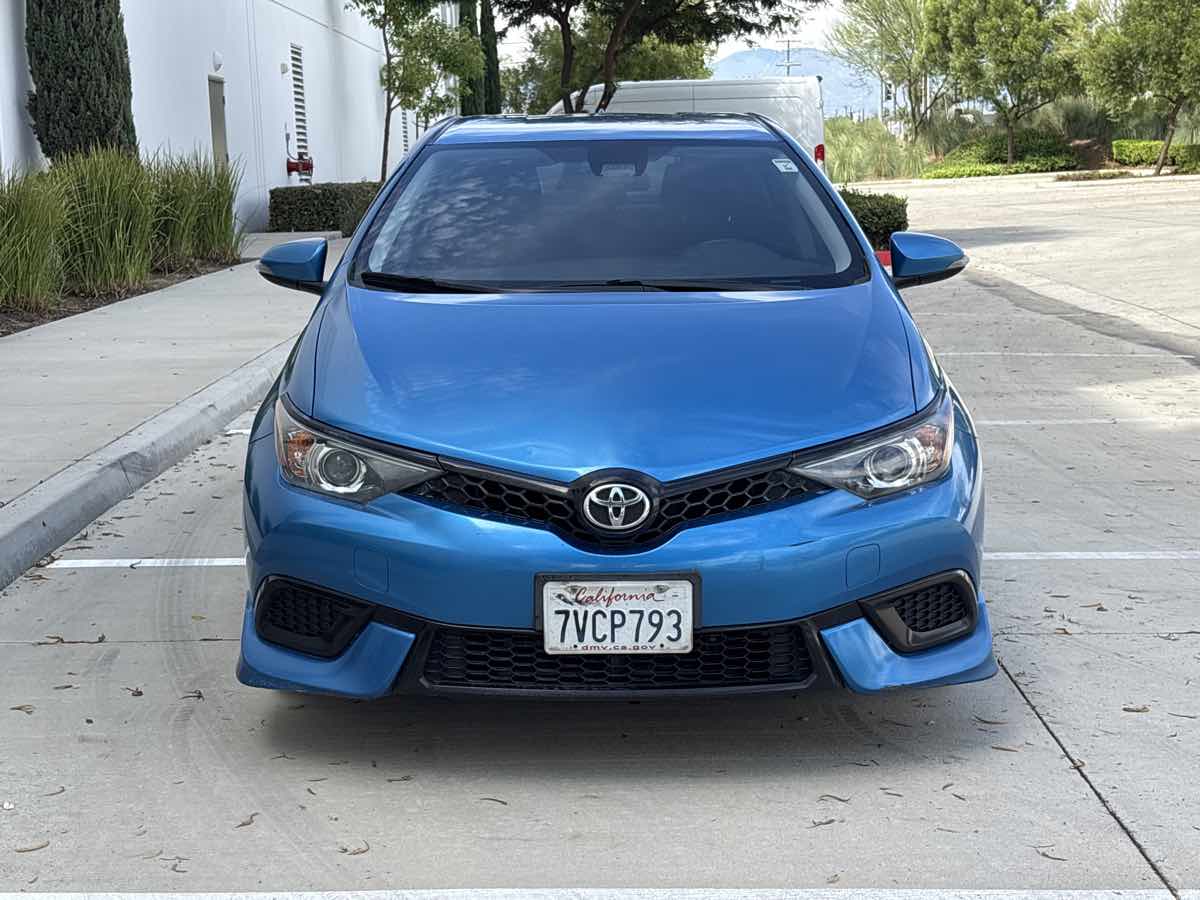 Photo 8 of this Toyota Corolla iM
