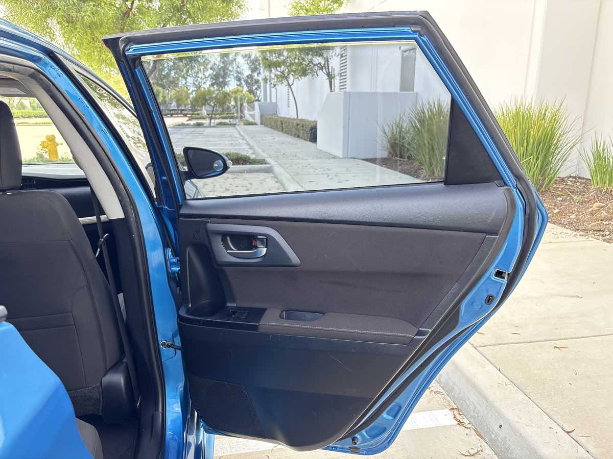Photo 13 of this Toyota Corolla iM