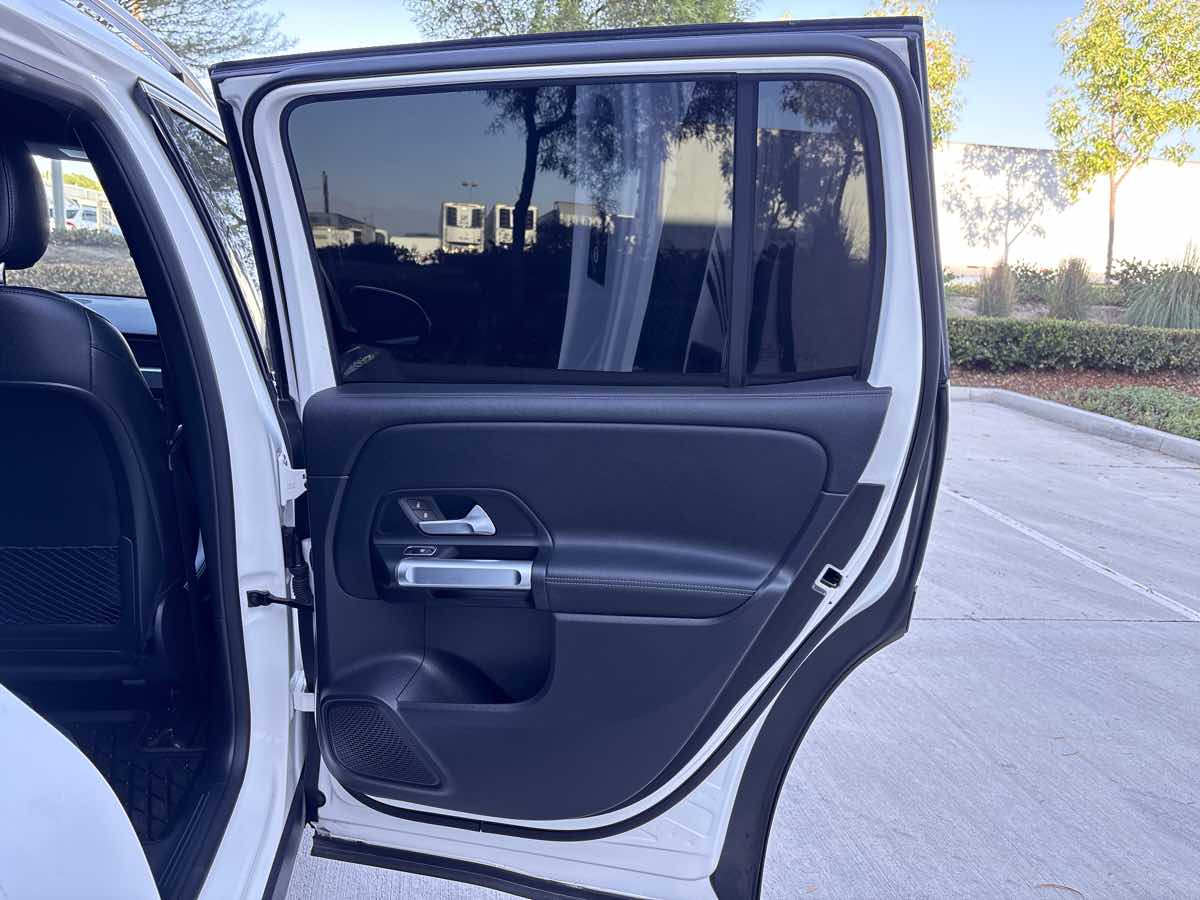 Photo 13 of this Mercedes-Benz EQB 300