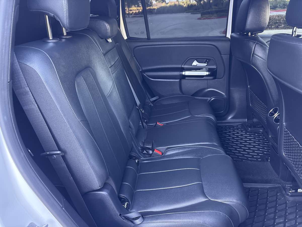 Photo 14 of this Mercedes-Benz EQB 300