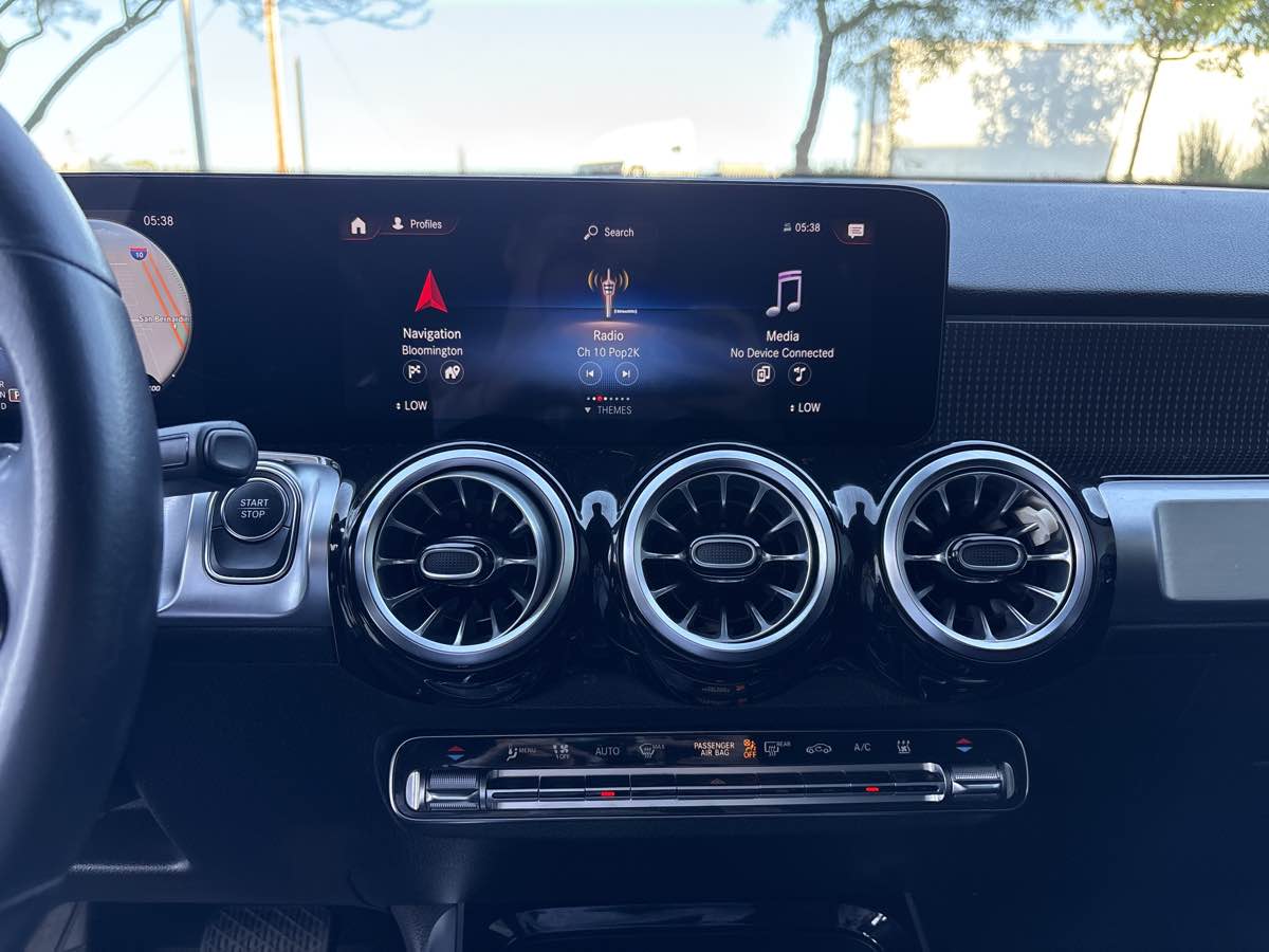 Photo 24 of this Mercedes-Benz EQB 300