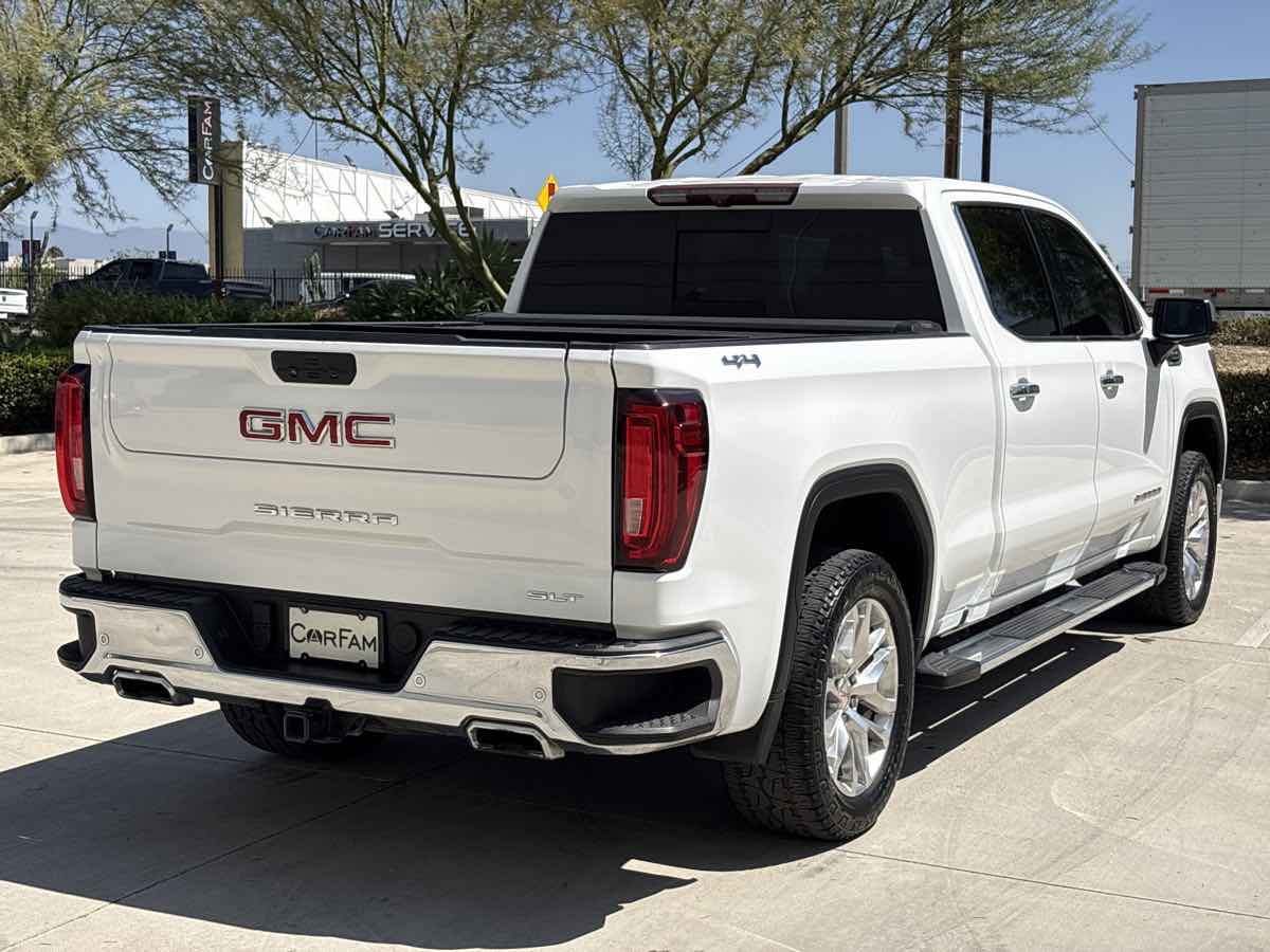 Photo 3 of this GMC Sierra 1500