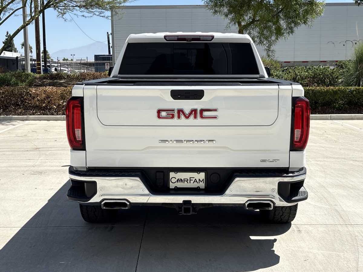 Photo 4 of this GMC Sierra 1500