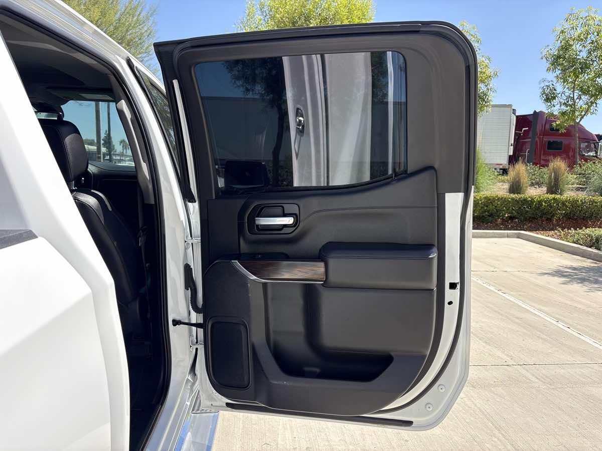 Photo 13 of this GMC Sierra 1500