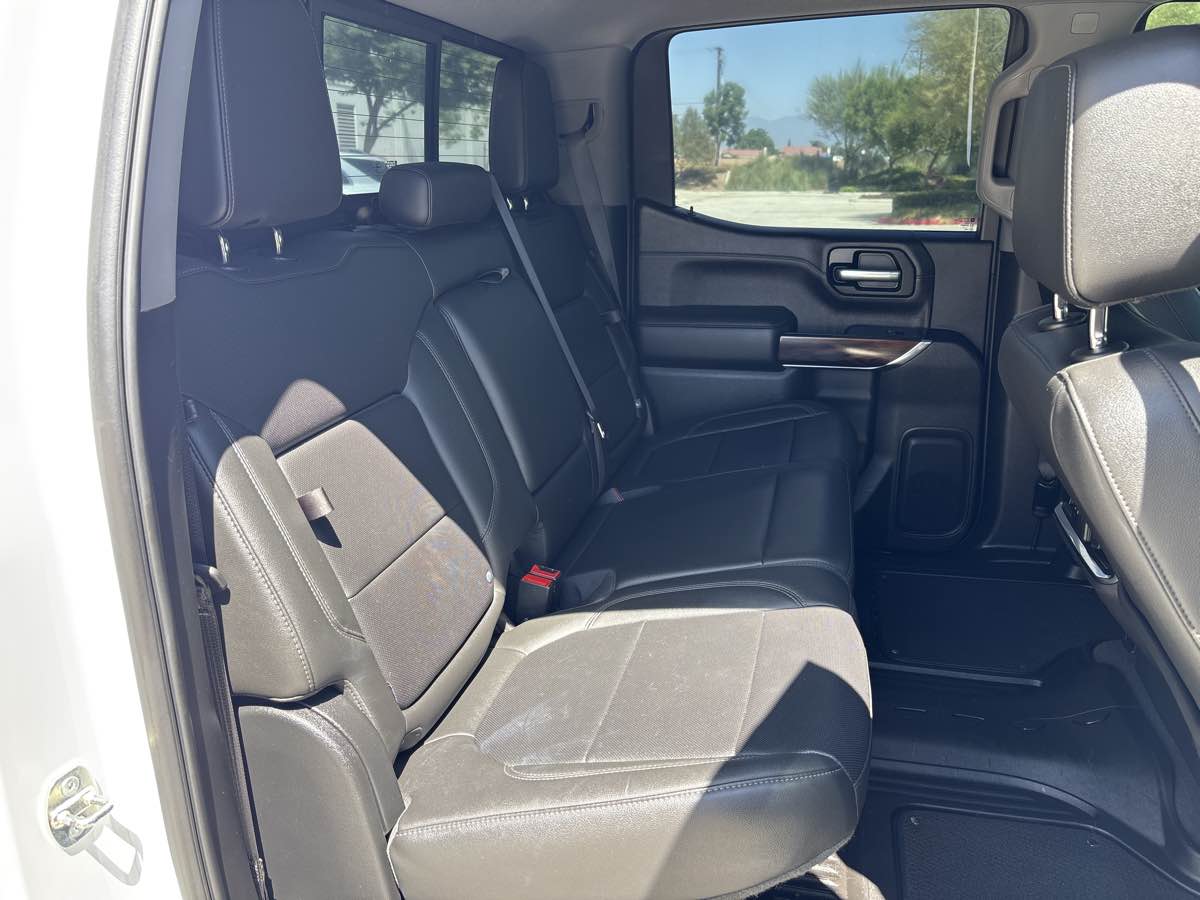 Photo 14 of this GMC Sierra 1500