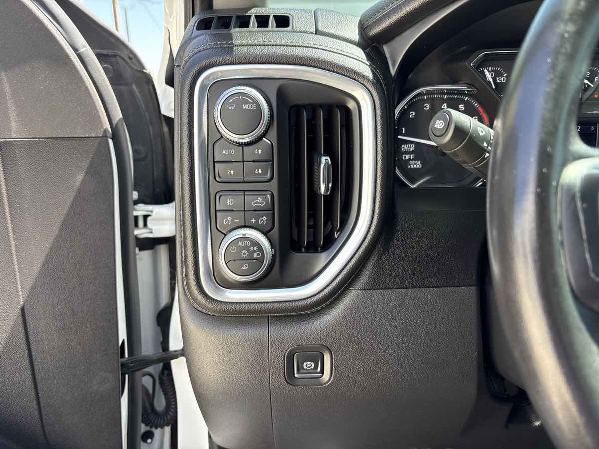 Photo 21 of this GMC Sierra 1500