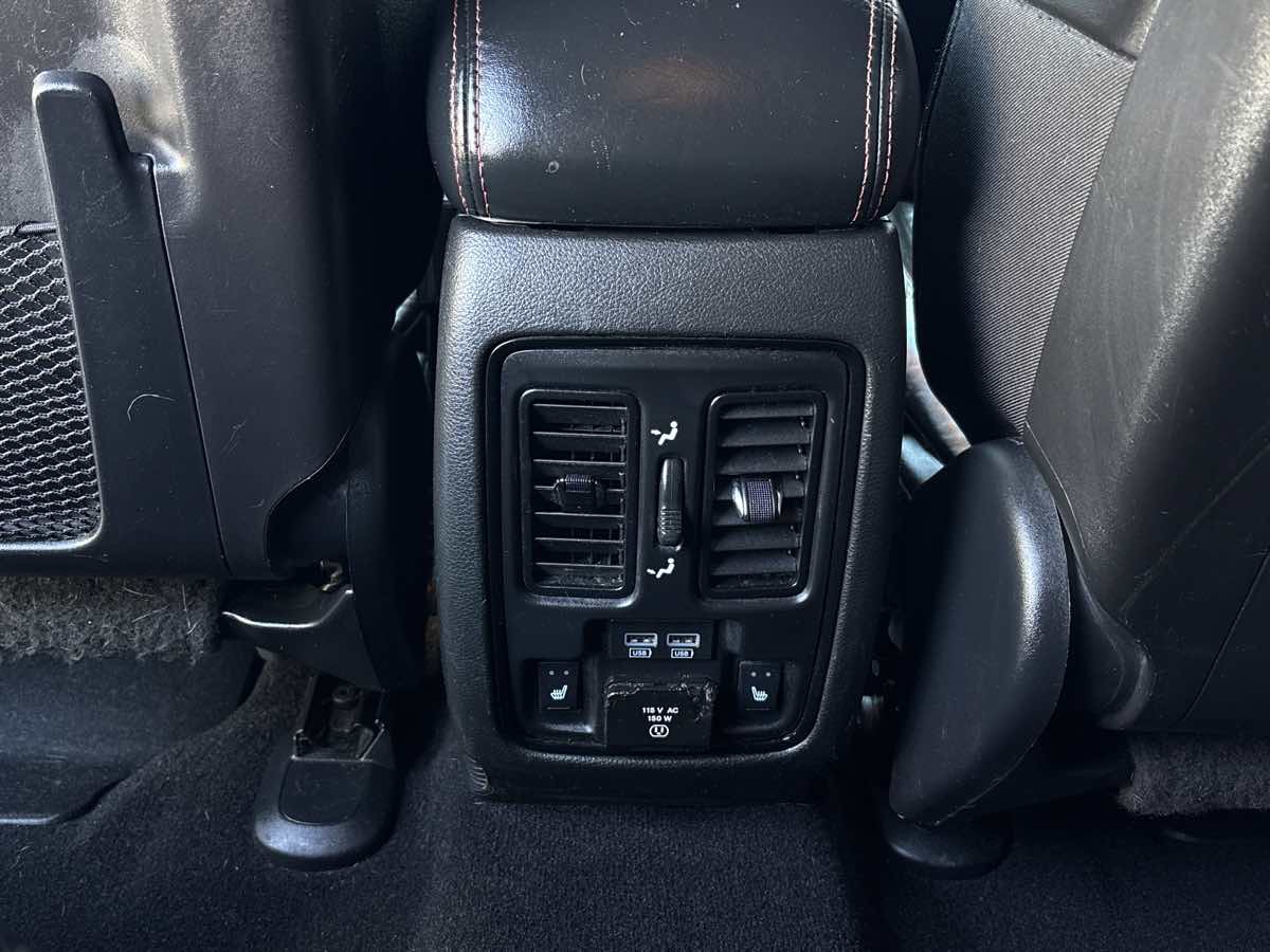 Photo 13 of this Dodge Durango
