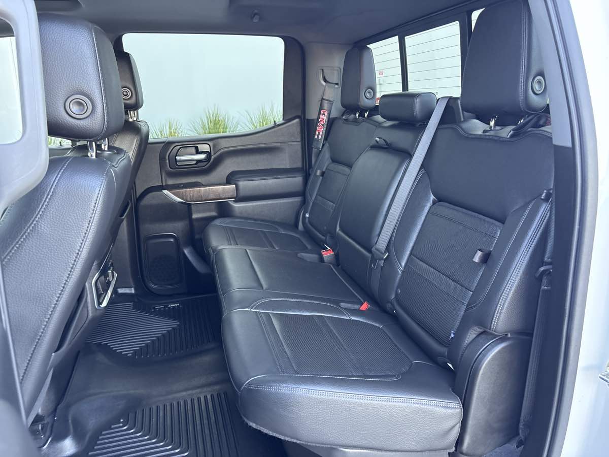 Photo 12 of this GMC Sierra 1500