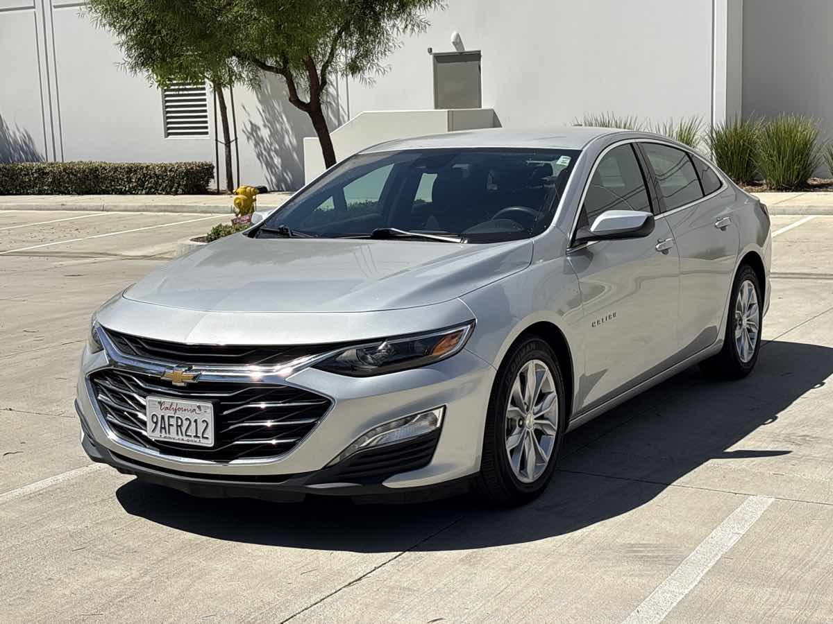 Photo 7 of this Chevrolet Malibu