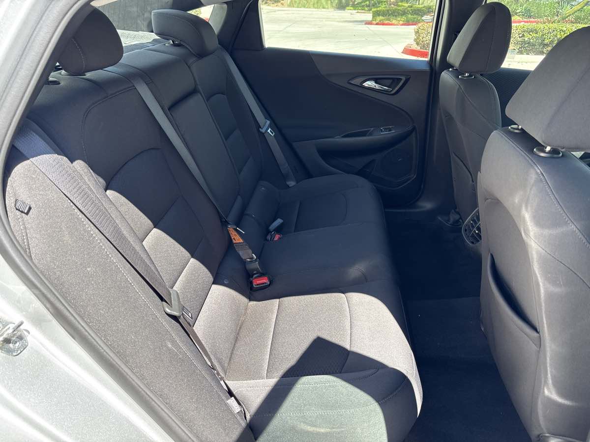 Photo 14 of this Chevrolet Malibu