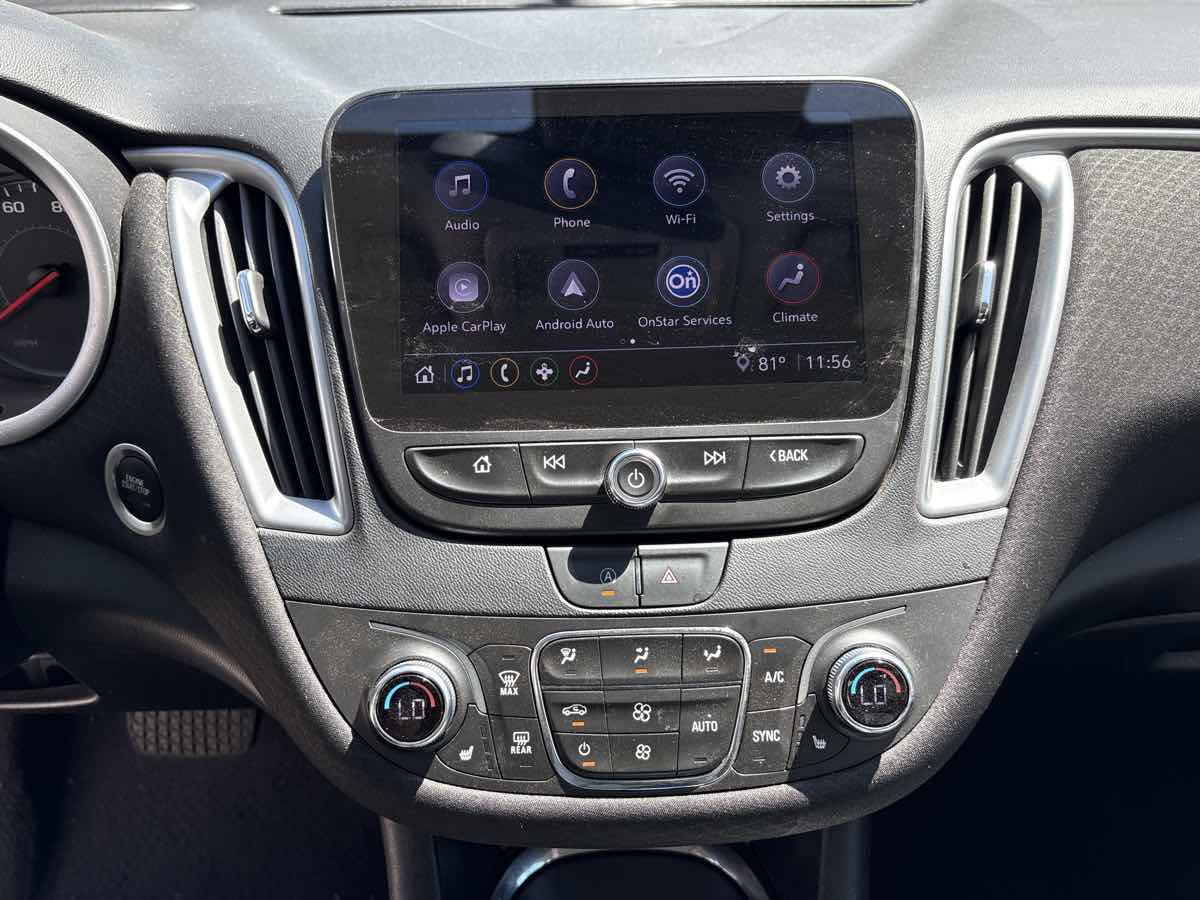Photo 23 of this Chevrolet Malibu