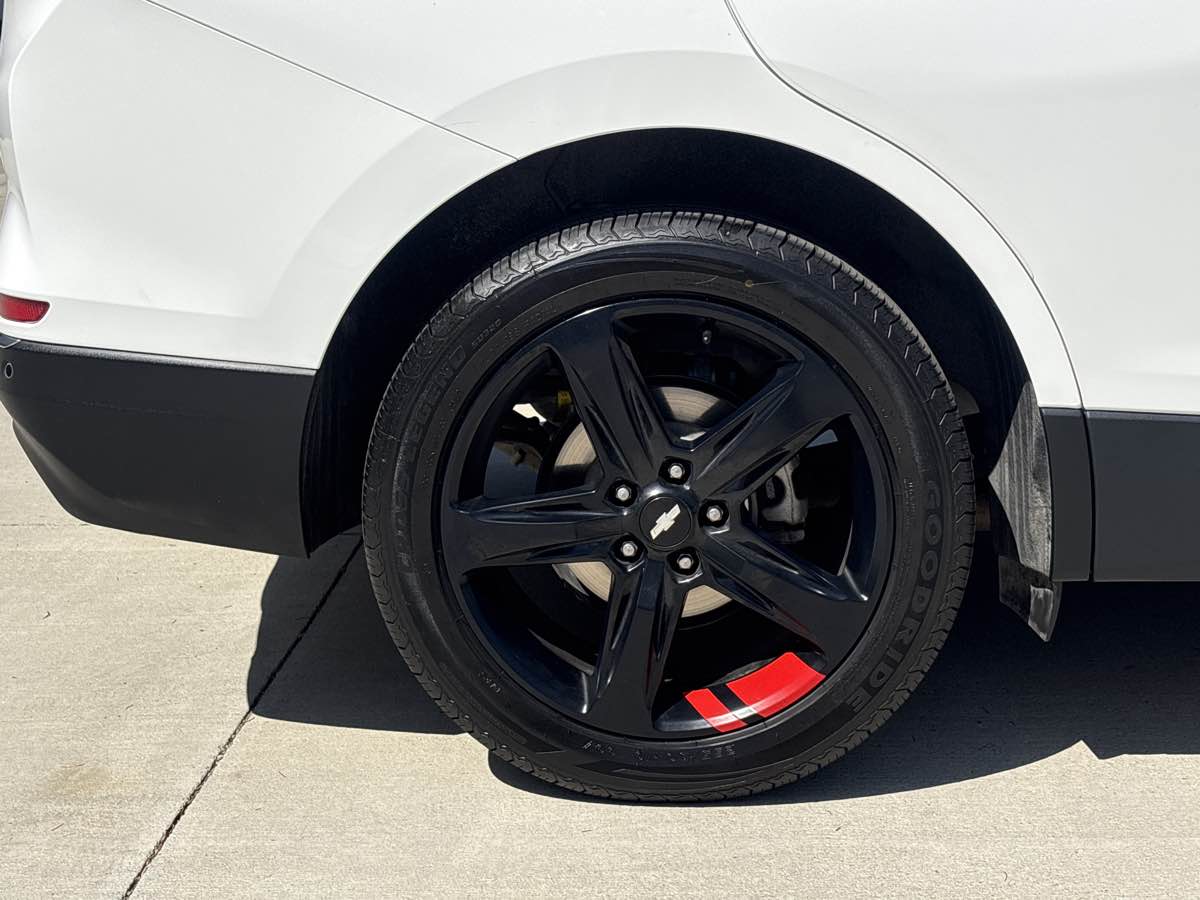 Photo 9 of this Chevrolet Equinox