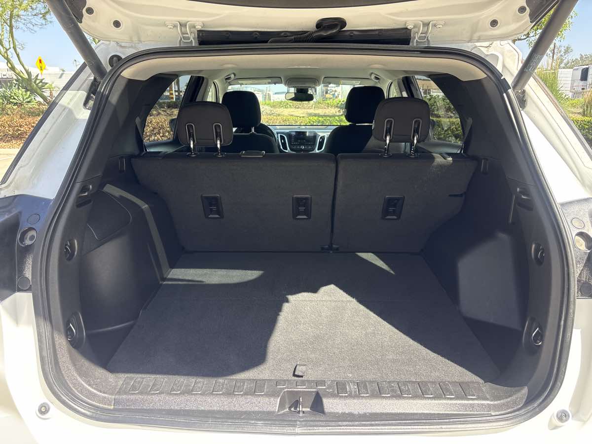 Photo 10 of this Chevrolet Equinox