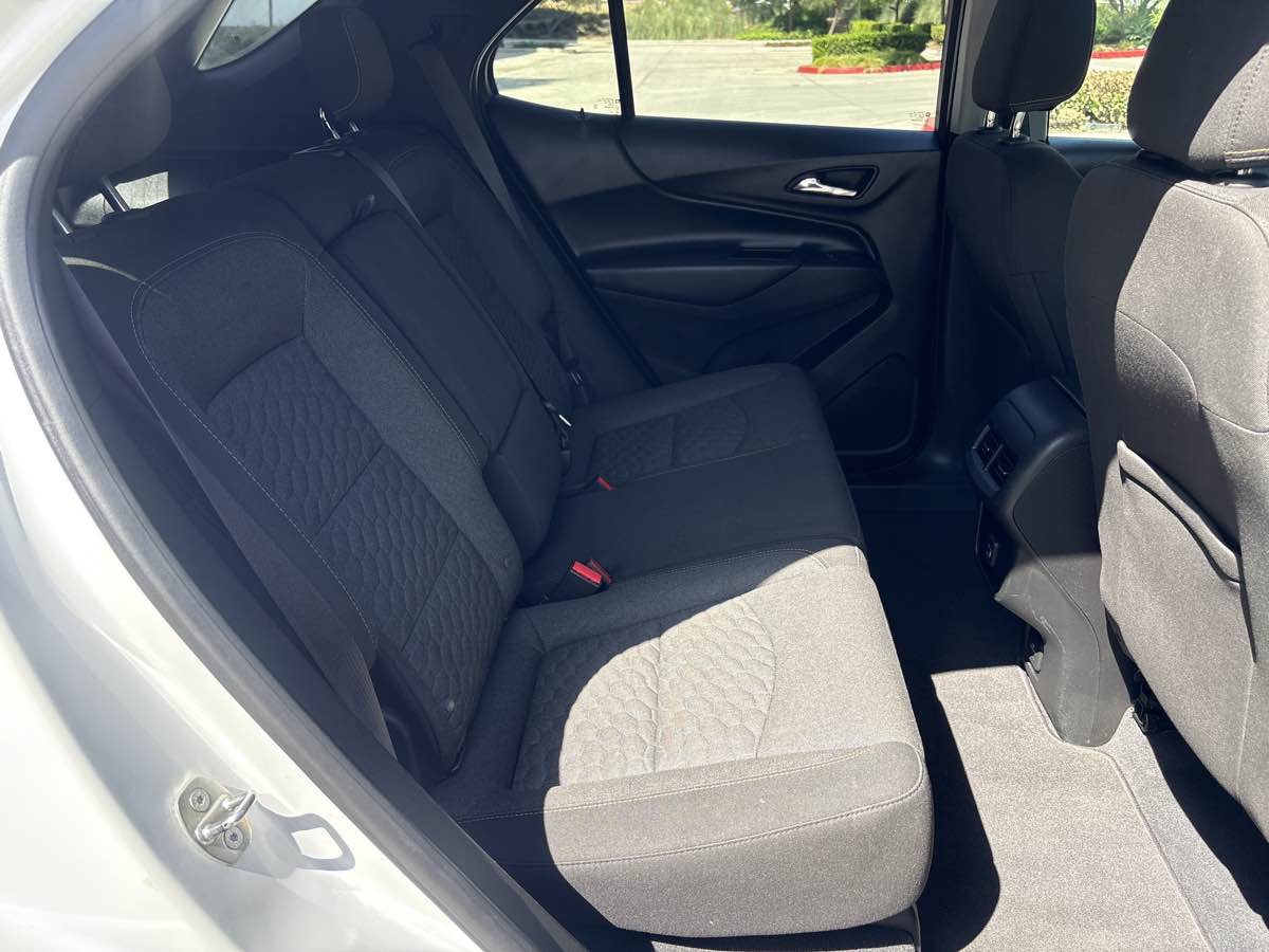 Photo 14 of this Chevrolet Equinox
