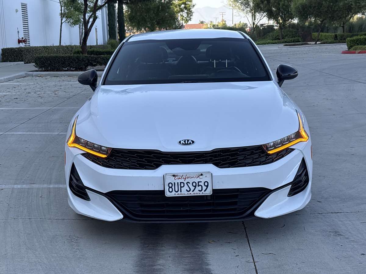 Photo 8 of this Kia K5