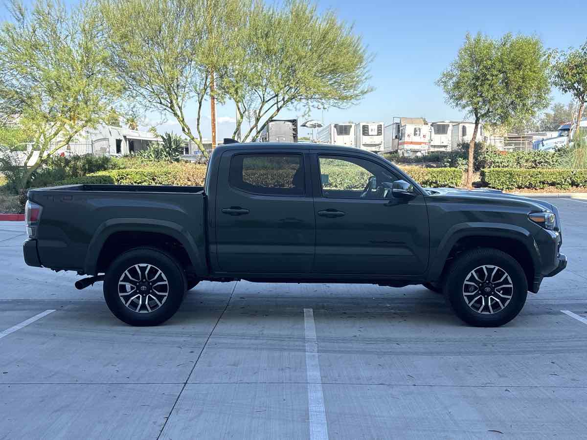 Photo 2 of this Toyota Tacoma 2WD