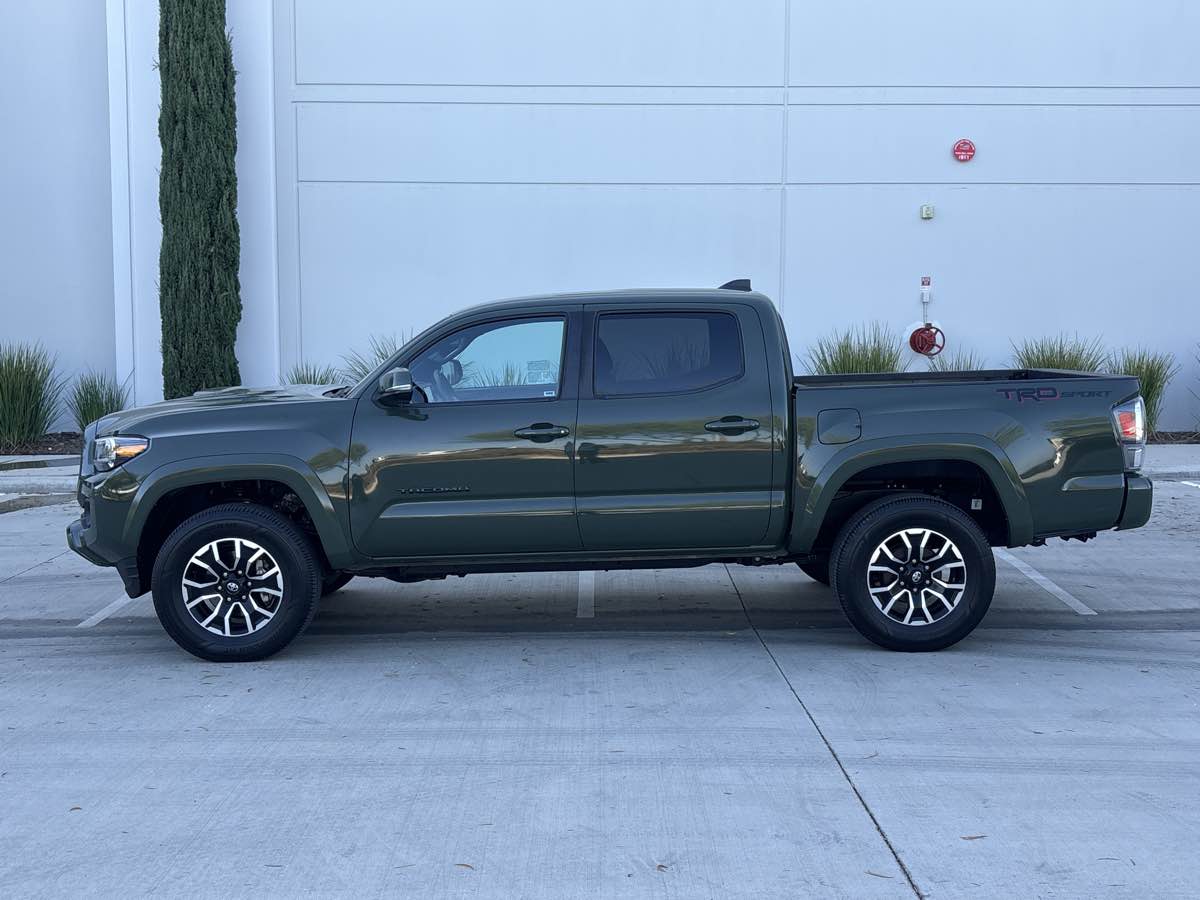 Photo 6 of this Toyota Tacoma 2WD