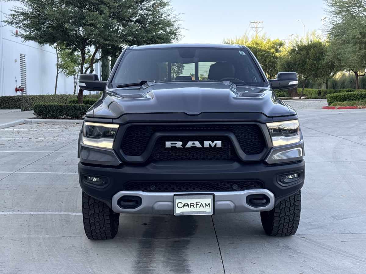 Photo 8 of this Ram 1500