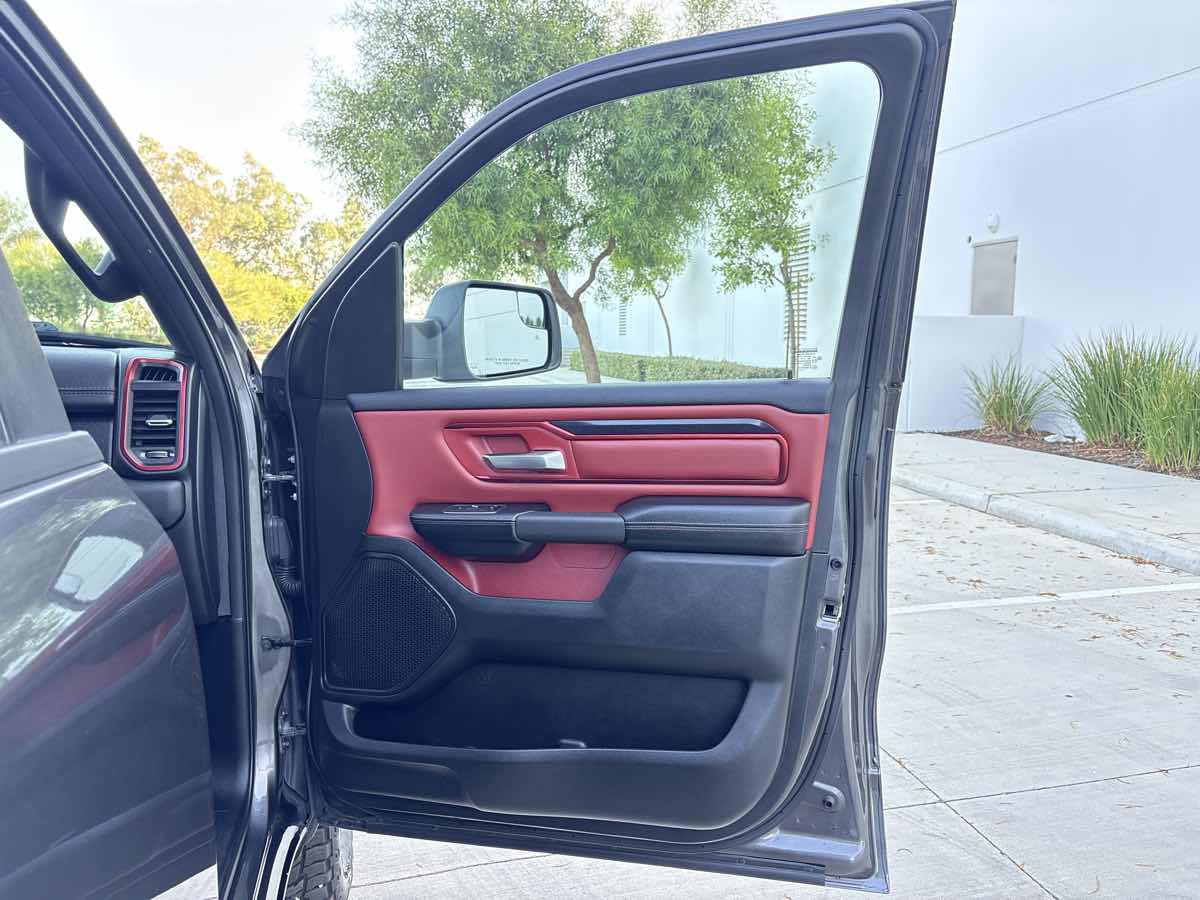 Photo 16 of this Ram 1500
