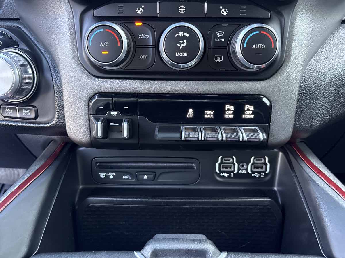 Photo 26 of this Ram 1500