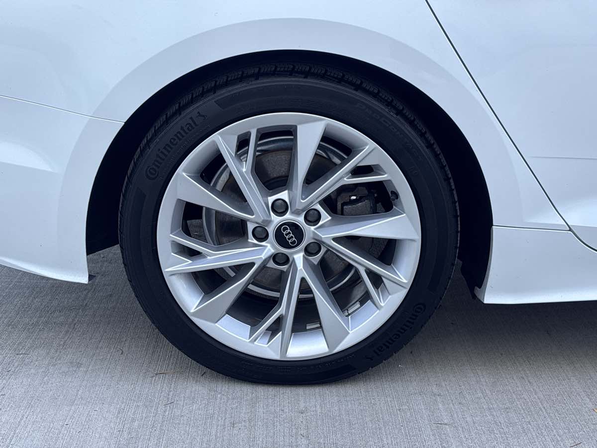 Photo 9 of this Audi A5 Sportback