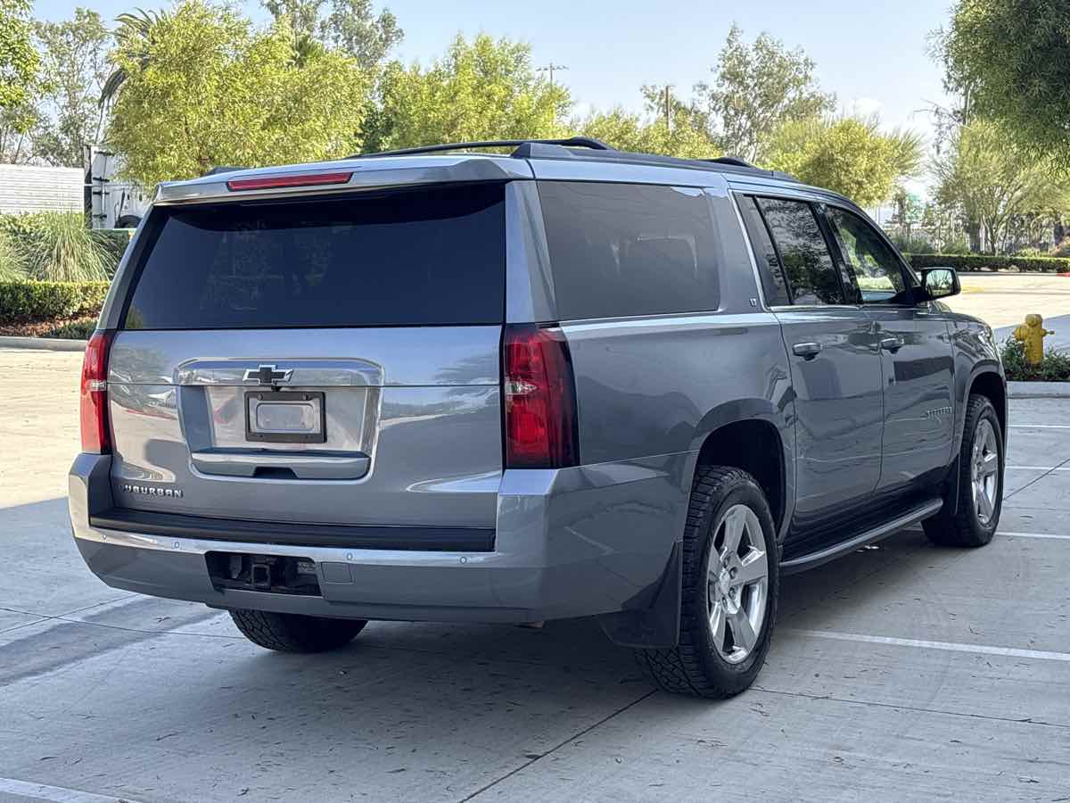 Photo 3 of this Chevrolet Suburban