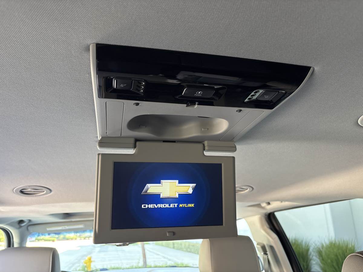 Photo 13 of this Chevrolet Suburban