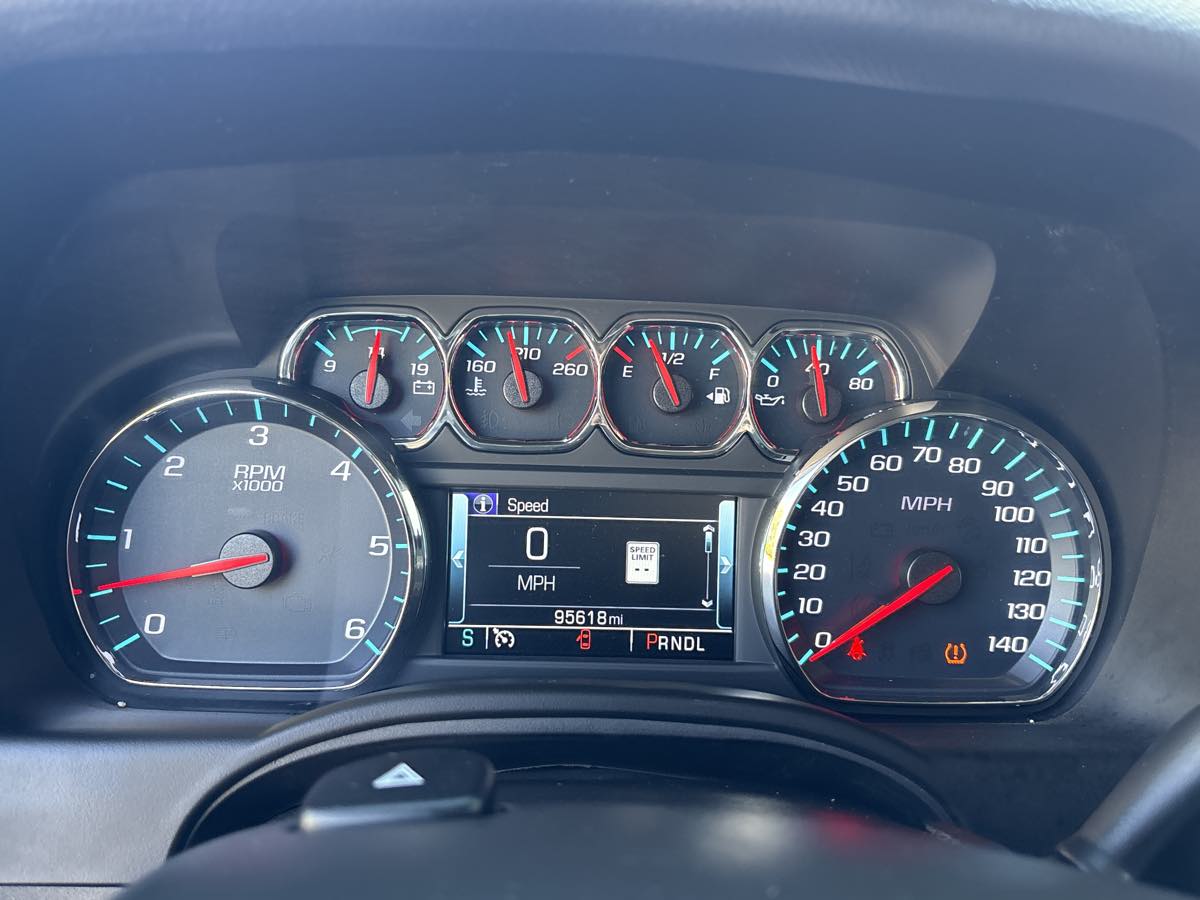 Photo 25 of this Chevrolet Suburban