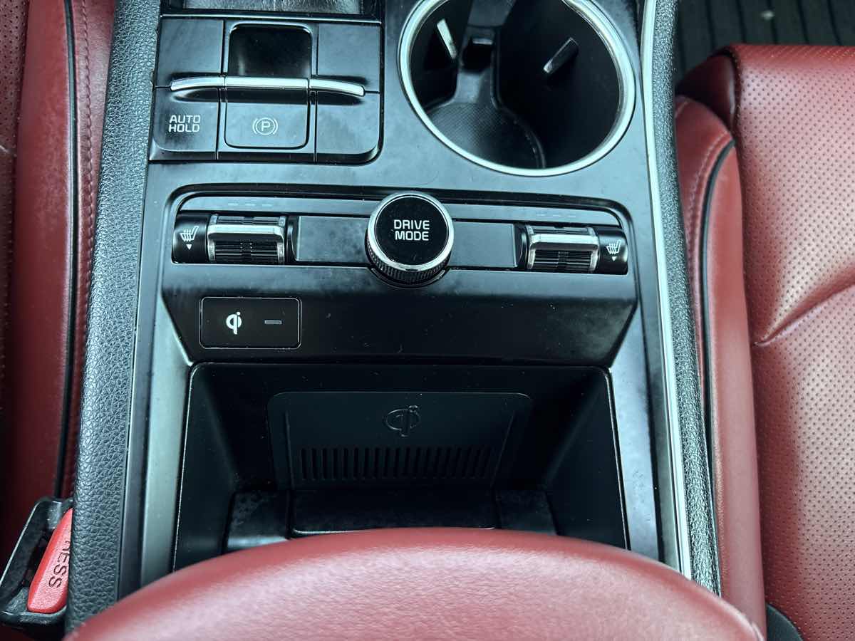 Photo 26 of this Kia K5