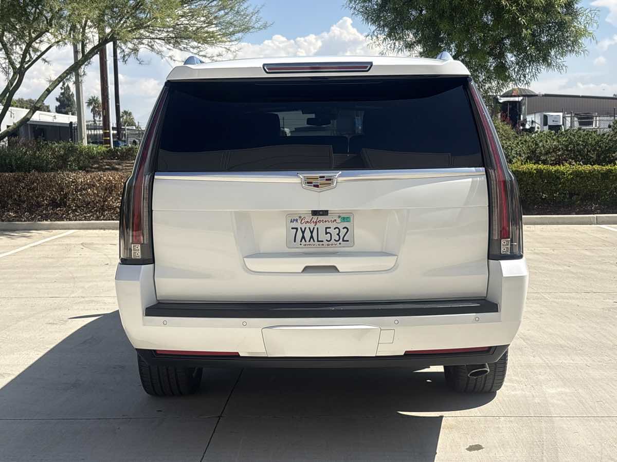 Photo 4 of this Cadillac Escalade ESV