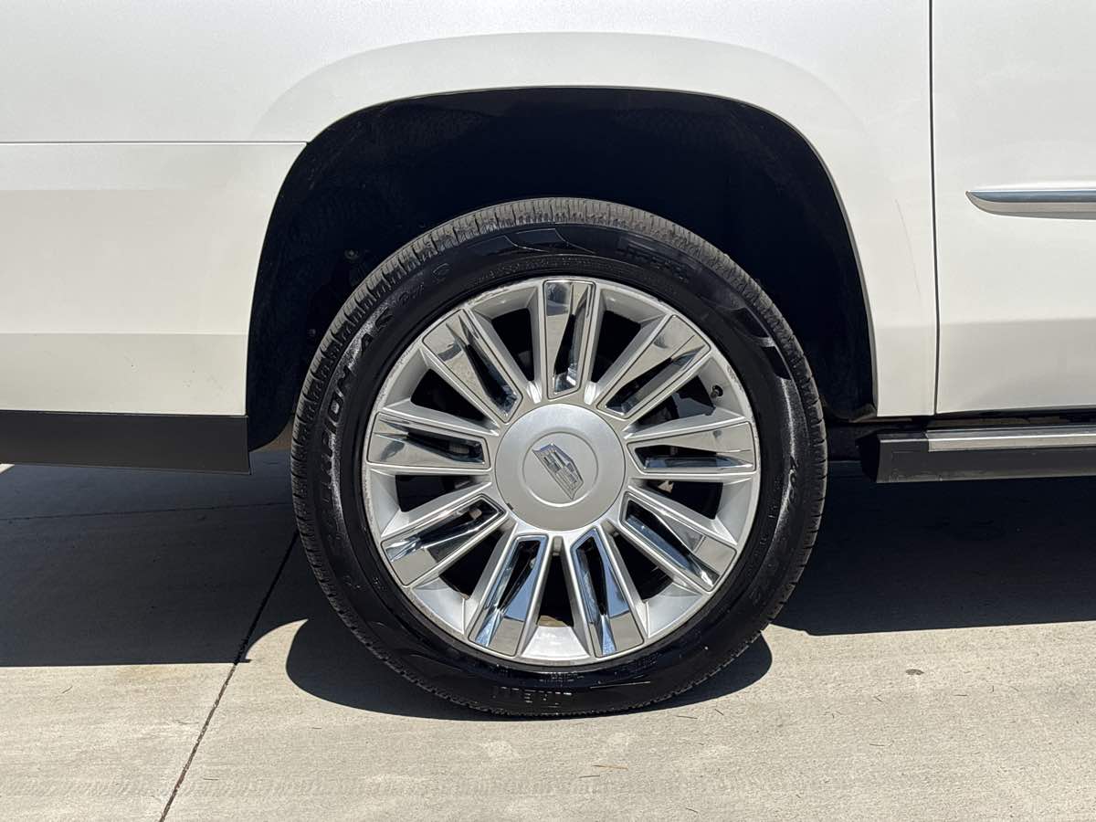Photo 9 of this Cadillac Escalade ESV
