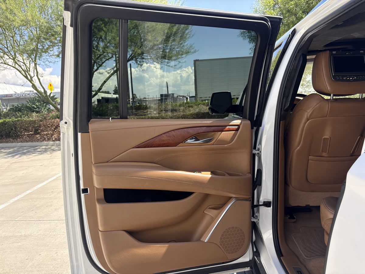 Photo 12 of this Cadillac Escalade ESV