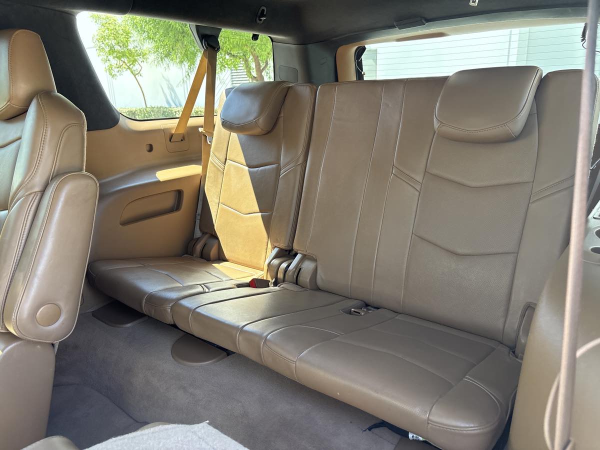 Photo 14 of this Cadillac Escalade ESV