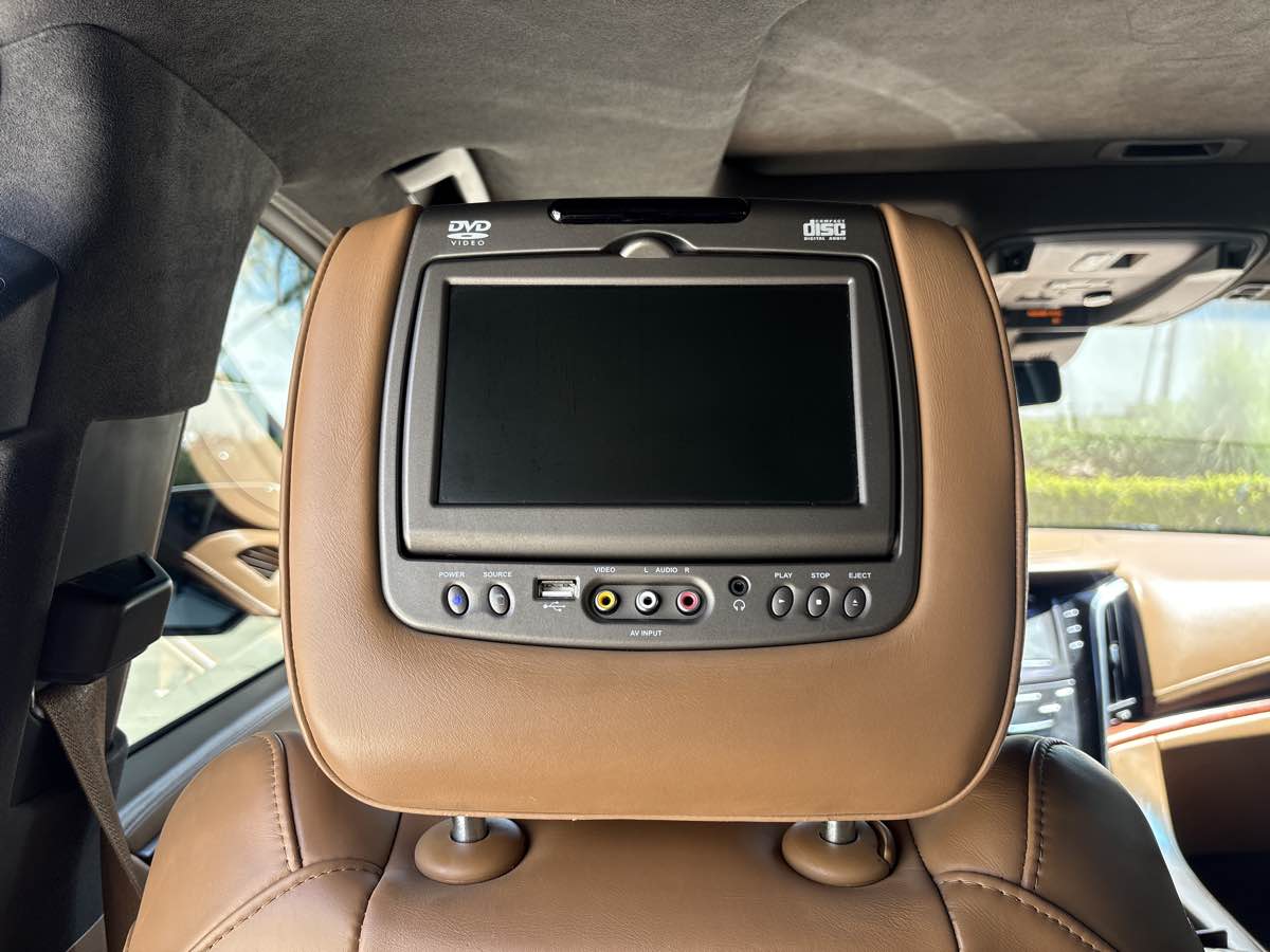 Photo 15 of this Cadillac Escalade ESV