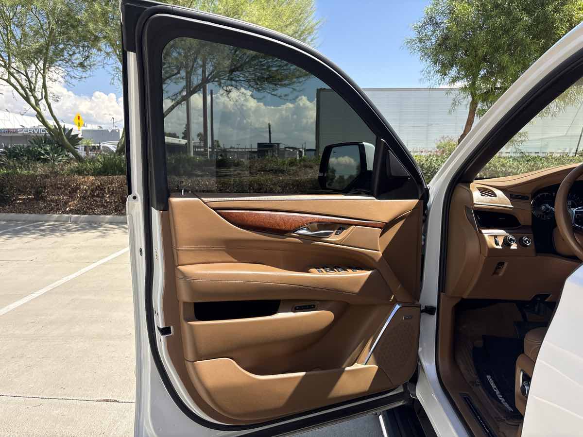 Photo 25 of this Cadillac Escalade ESV