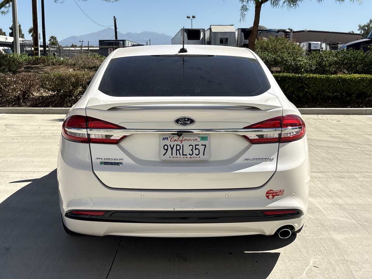 Photo 4 of this Ford Fusion Energi