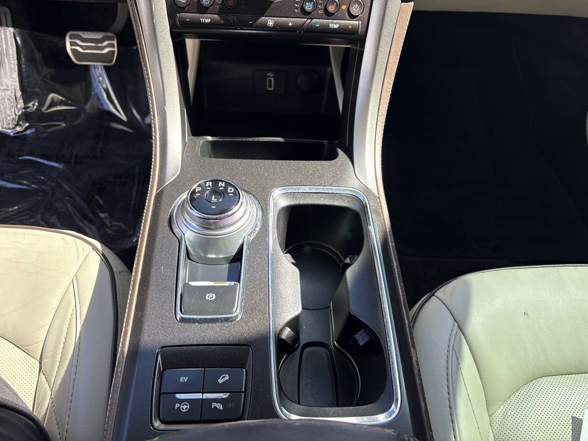 Photo 24 of this Ford Fusion Energi