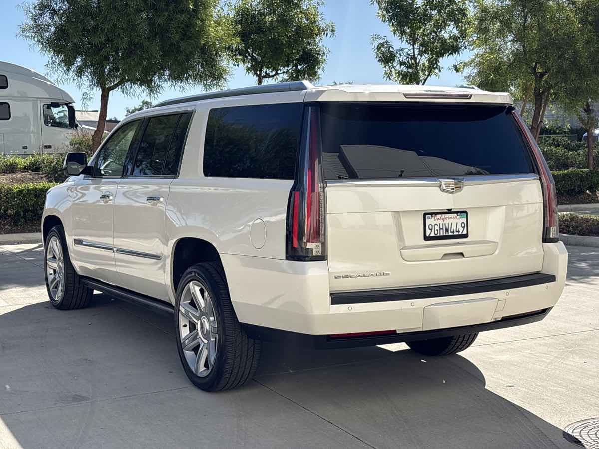 Photo 5 of this Cadillac Escalade ESV