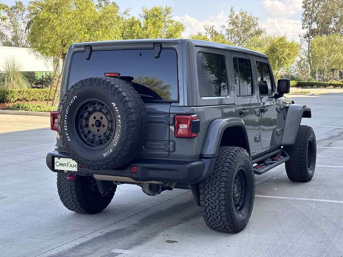 Photo 3 of this Jeep Wrangler Unlimited