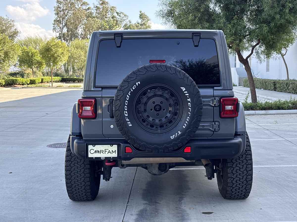 Photo 4 of this Jeep Wrangler Unlimited