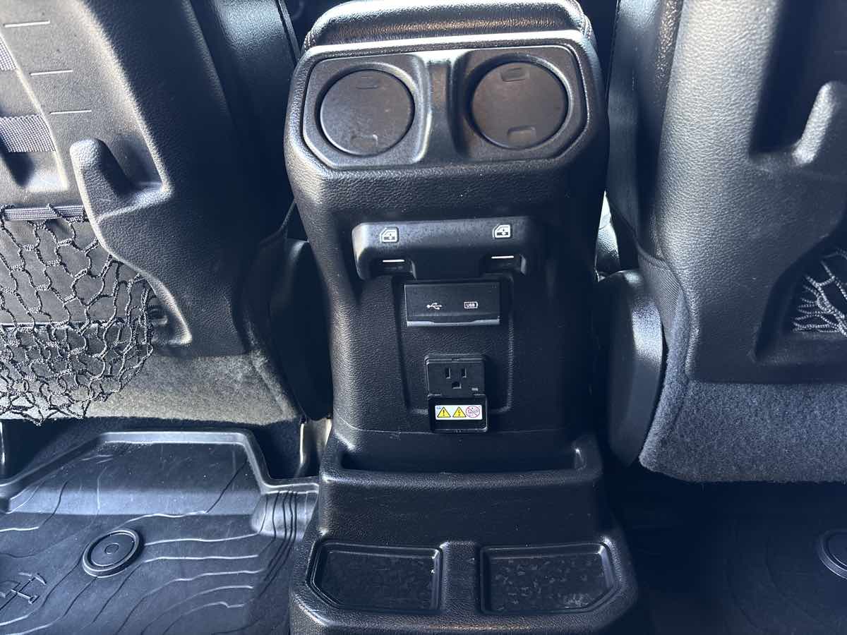 Photo 13 of this Jeep Wrangler Unlimited