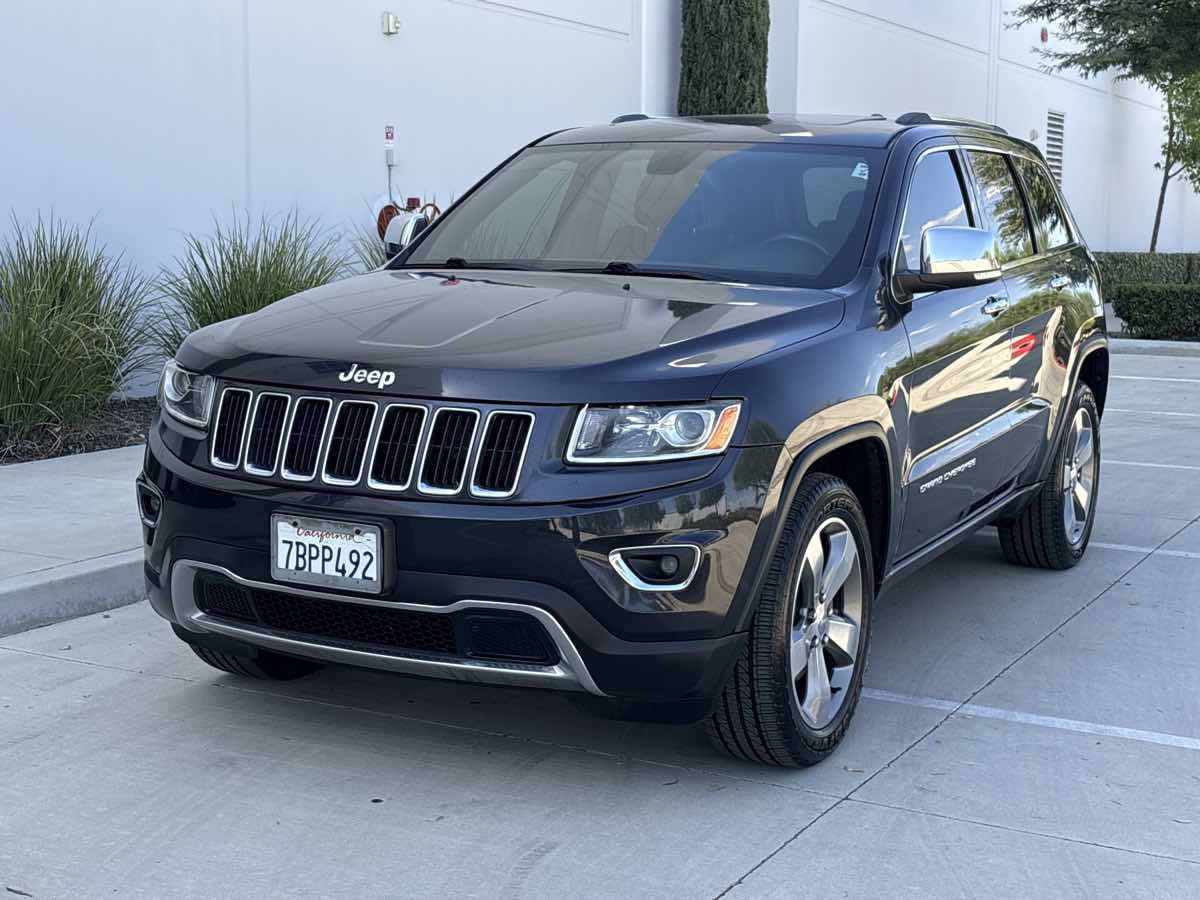 Photo 7 of this Jeep Grand Cherokee