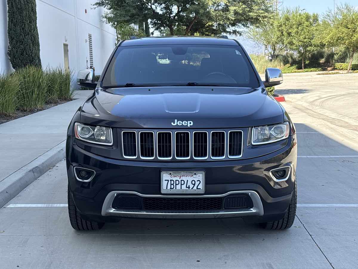 Photo 8 of this Jeep Grand Cherokee