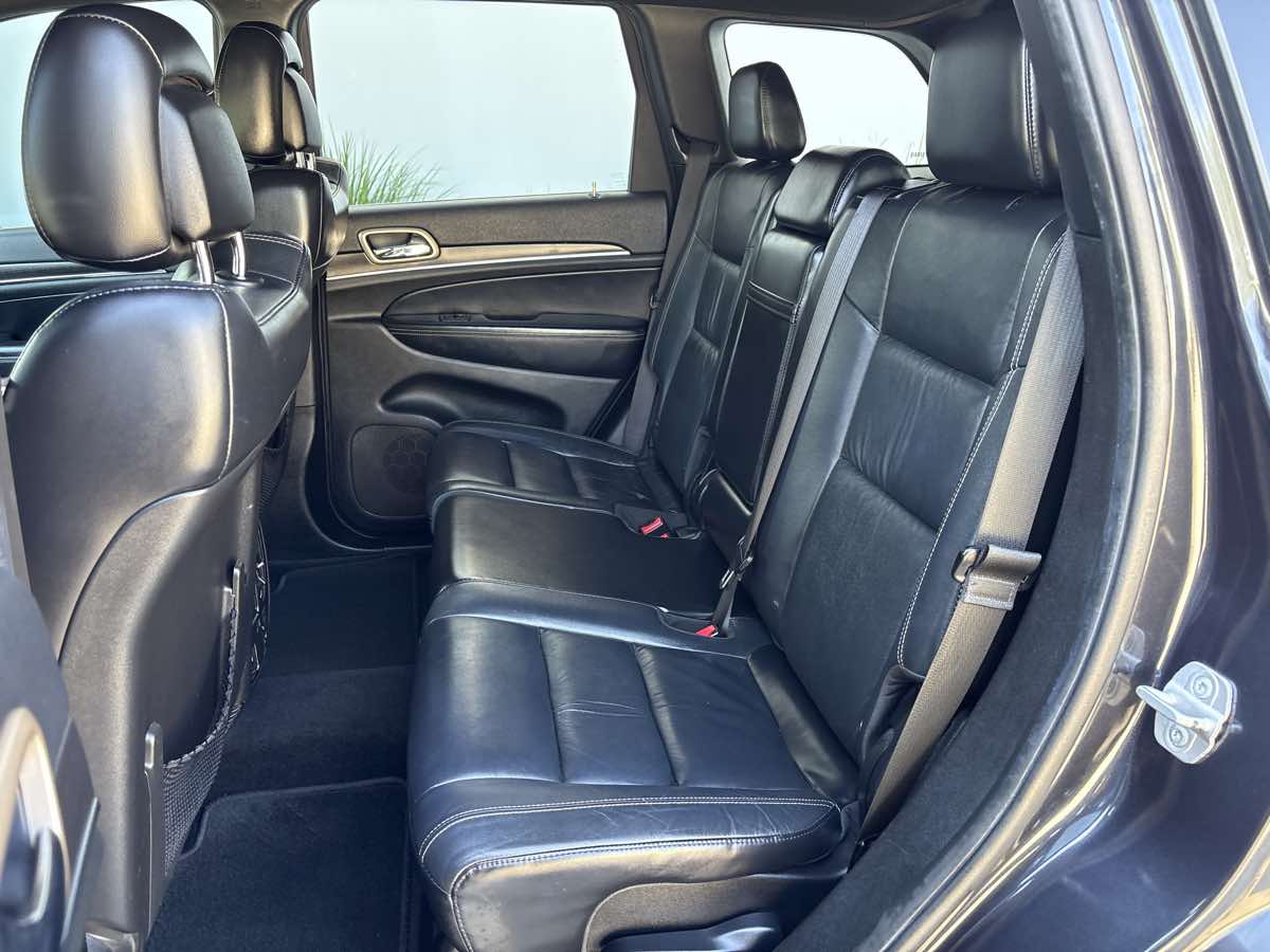 Photo 12 of this Jeep Grand Cherokee