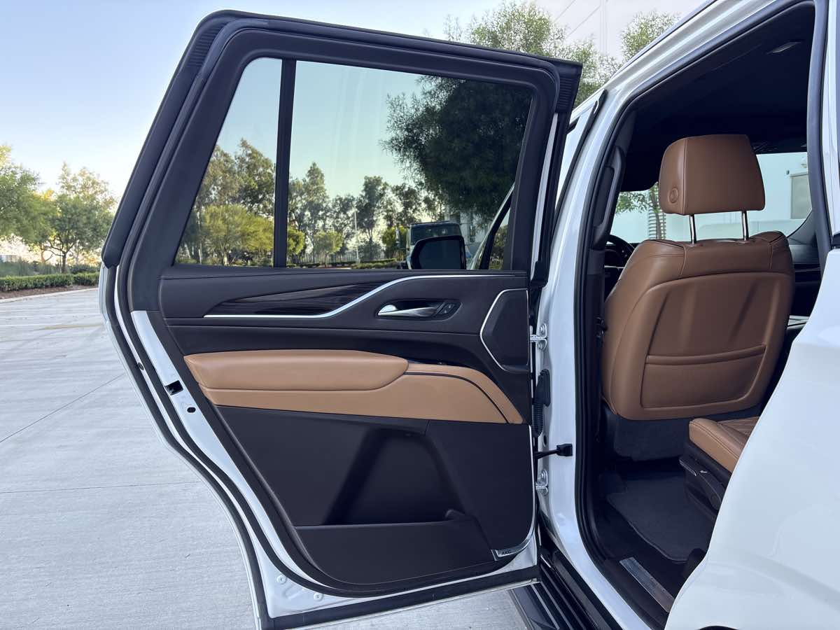 Photo 11 of this Cadillac Escalade