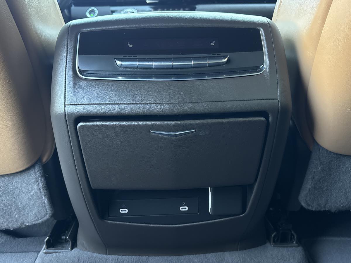 Photo 14 of this Cadillac Escalade
