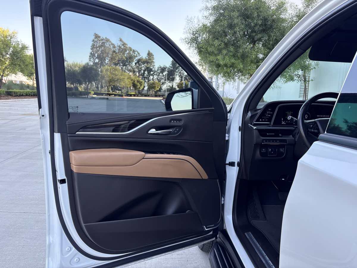 Photo 20 of this Cadillac Escalade