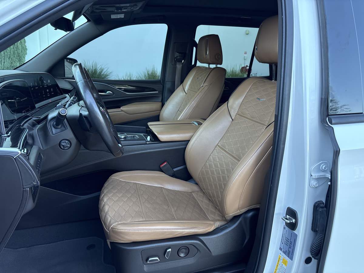 Photo 21 of this Cadillac Escalade