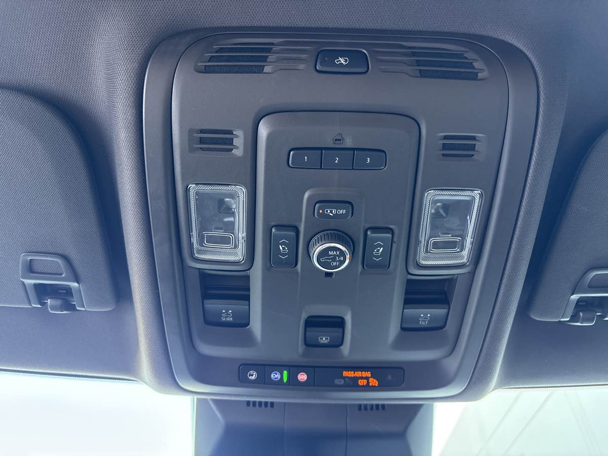 Photo 28 of this Cadillac Escalade